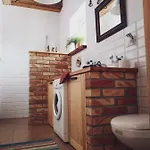 W Starej Szkole - *
